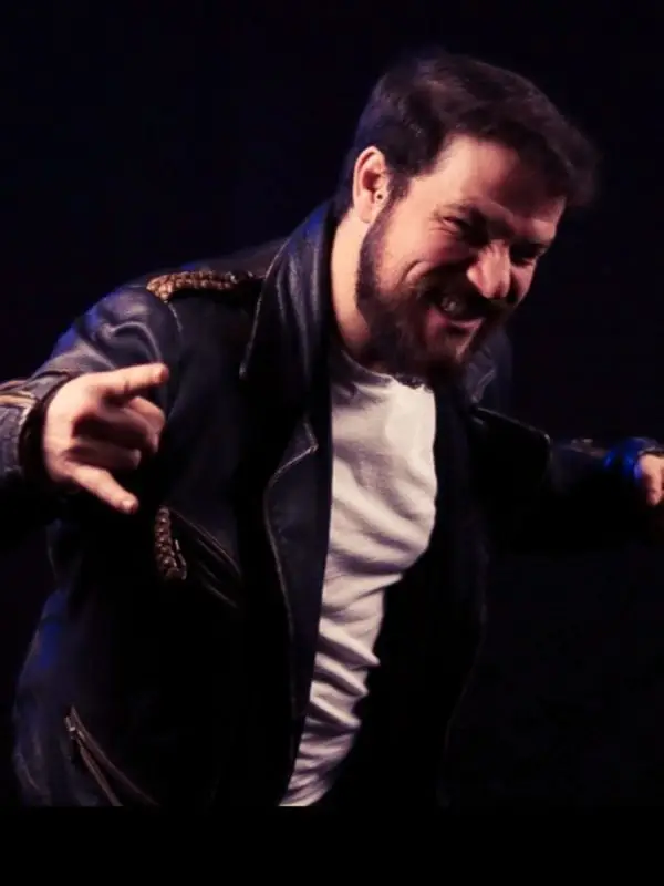 Vlad Trupa Jumi Juma VOCE SI CHITARA